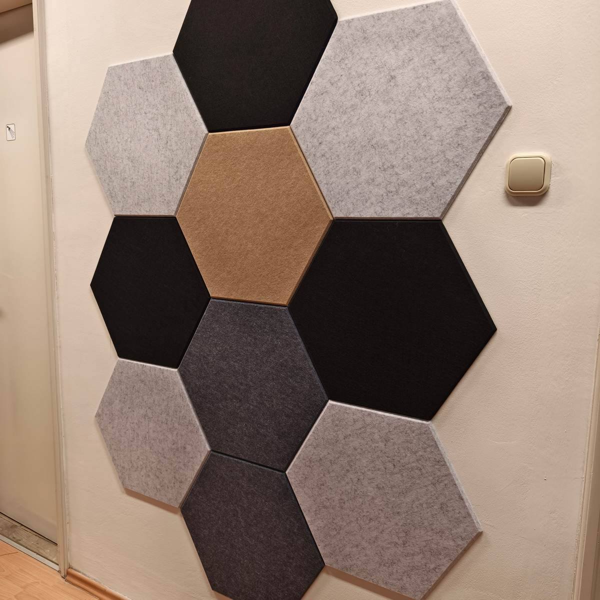 Bilnora panneaux insonorisants hexagonaux 50 × 50 × 0,9 cm pour créer une protection murale modulable contre le bruit