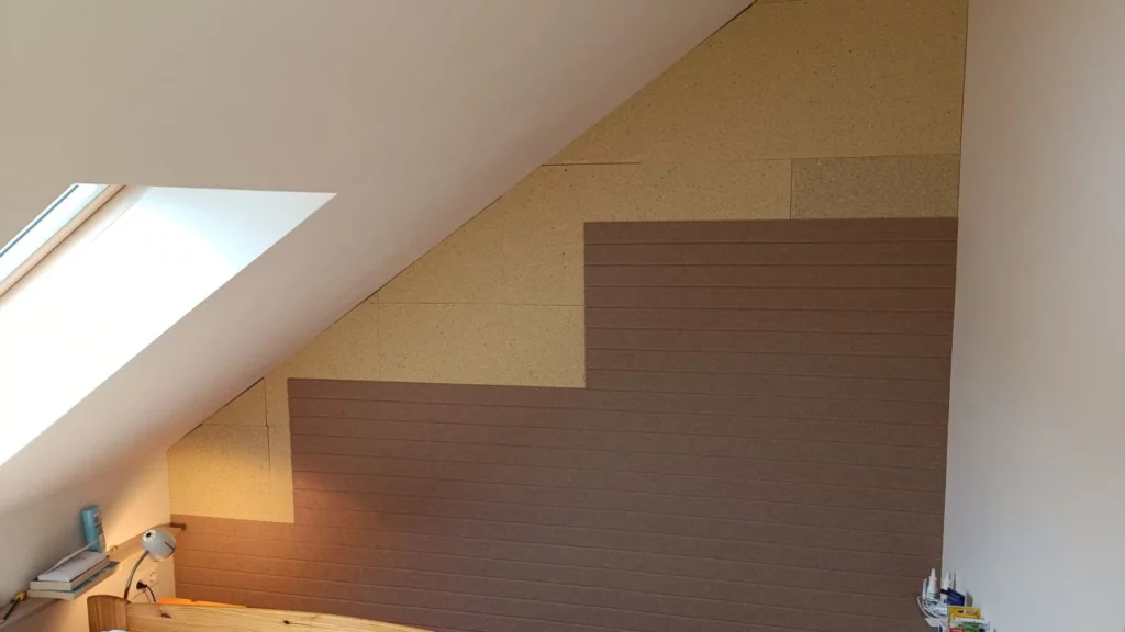 Combinaison de mousse extra-dense Elitexa et de panneaux en feutre Bilnora