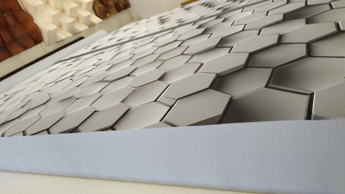 Impression de votre photo de famille sur un panneau acoustique fabriqué sur mesure selon les dimensions de votre mur