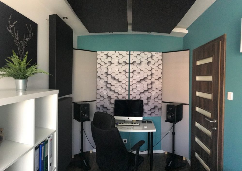 Panneau absorbant acoustique parfait dans un petit studio de maison (3)