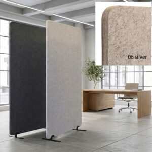 Cloisons de bureau Bilnora en feutre acoustique dans les coloris Silver et Dark Grey, accompagnées d'un gros plan sur la texture du coloris Silver pour mettre en valeur la finition du matériau.