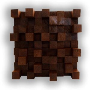 Vue frontale d’un diffuseur Skyline en finition acajou, constitué de nombreux blocs de bois de profondeurs variables avec veinage apparent.