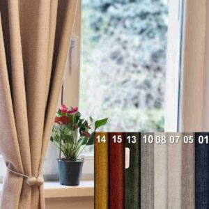 Rideau acoustique Ross devant une fenêtre avec échantillons de couleurs disponibles