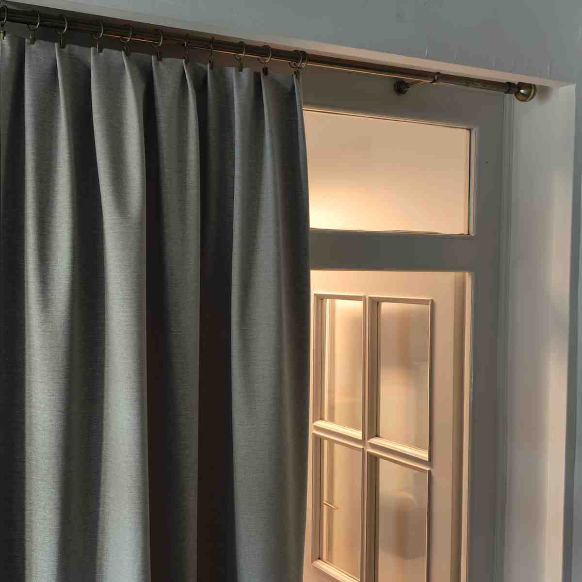 Rideau de porte Ross pour isolation et intimité