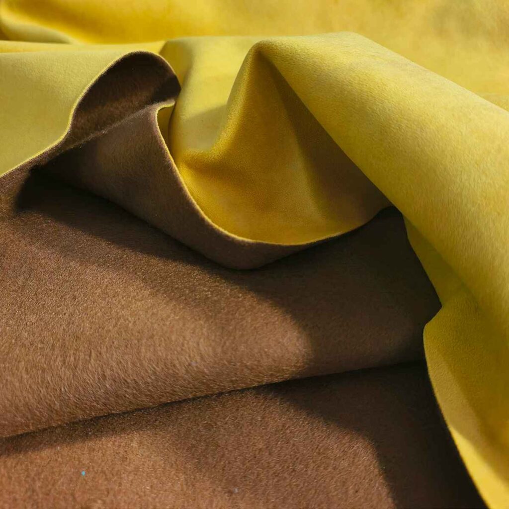 Verso du tissu Brazio jaune et marron