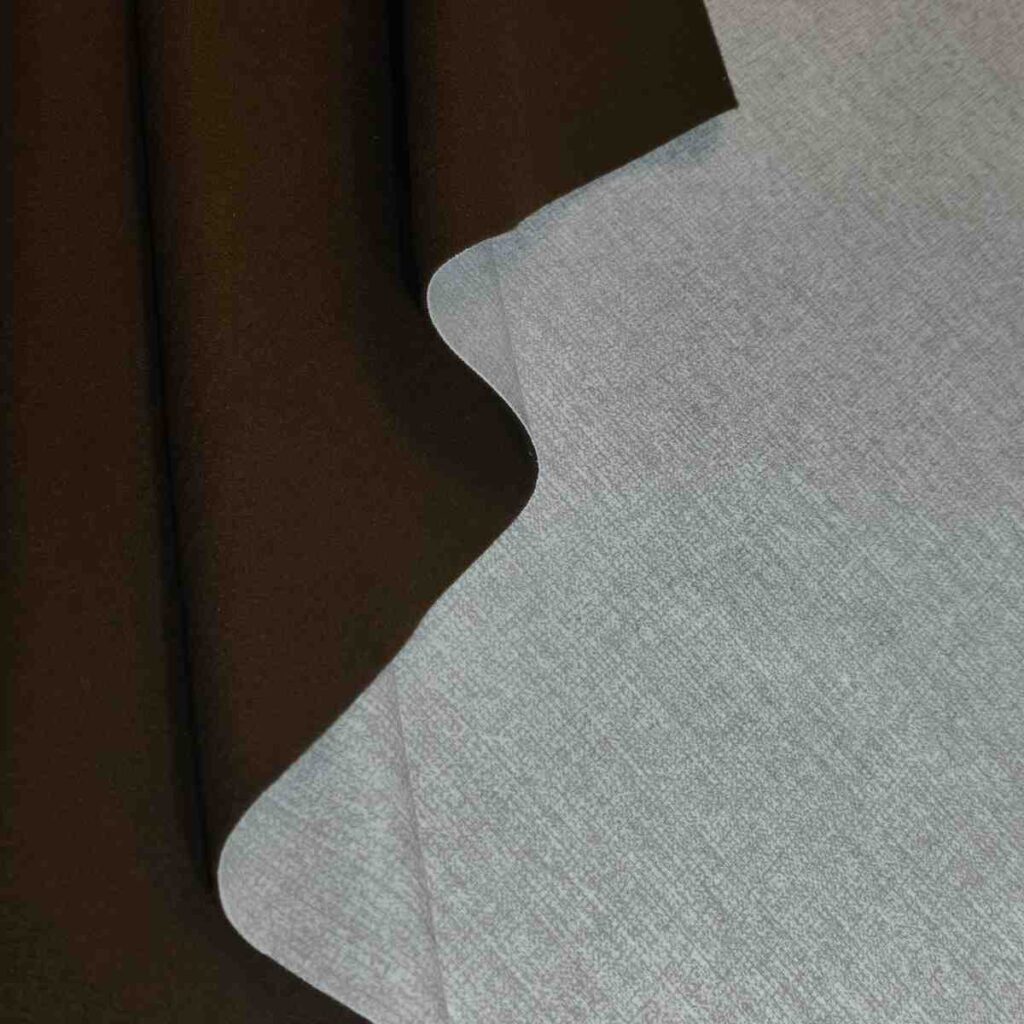 Tissu Ross montrant le contraste entre les deux faces